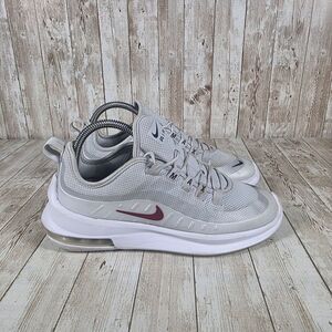 Nike Air Max Axis Women's Athletic Running Shoes‎ Light Gray White Size 7